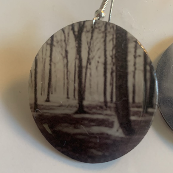 Forest scene resin and sterling silver earrings - Picture 4 of 5